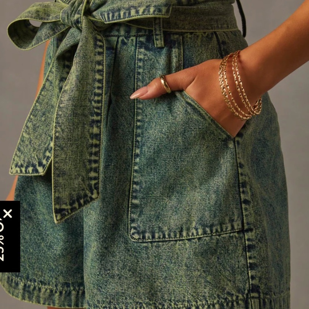VICI high waisted shorts